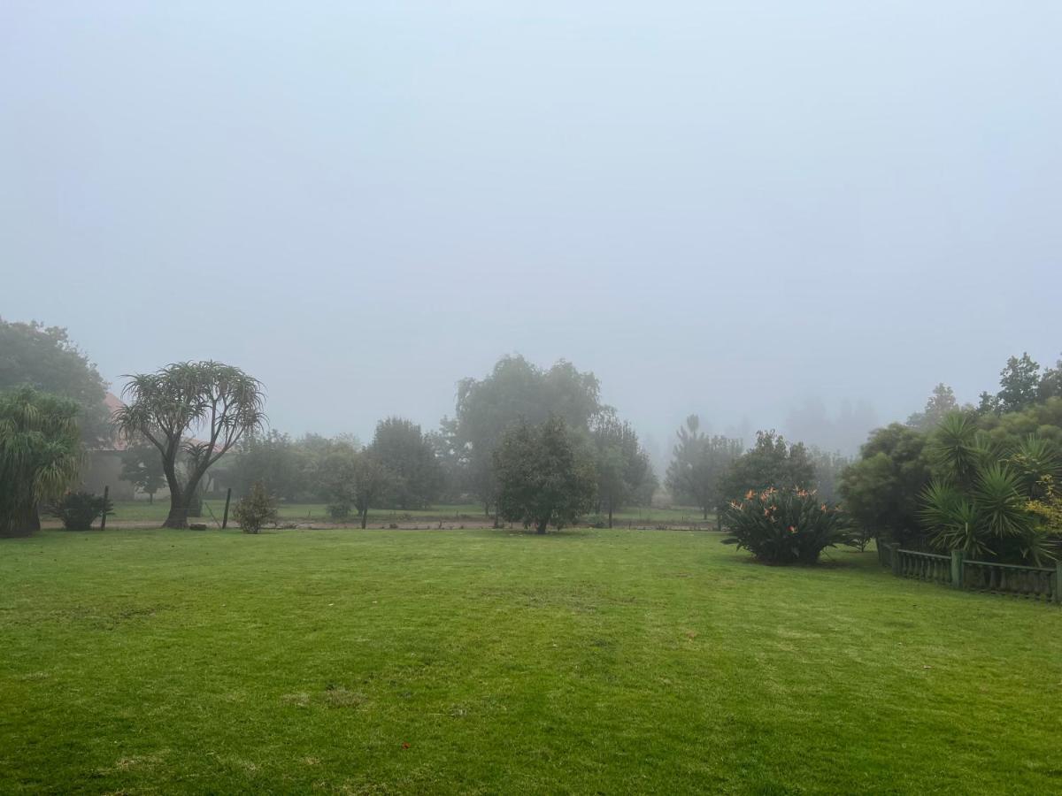 Tierpoort White Linen Guesthouse מראה חיצוני תמונה
