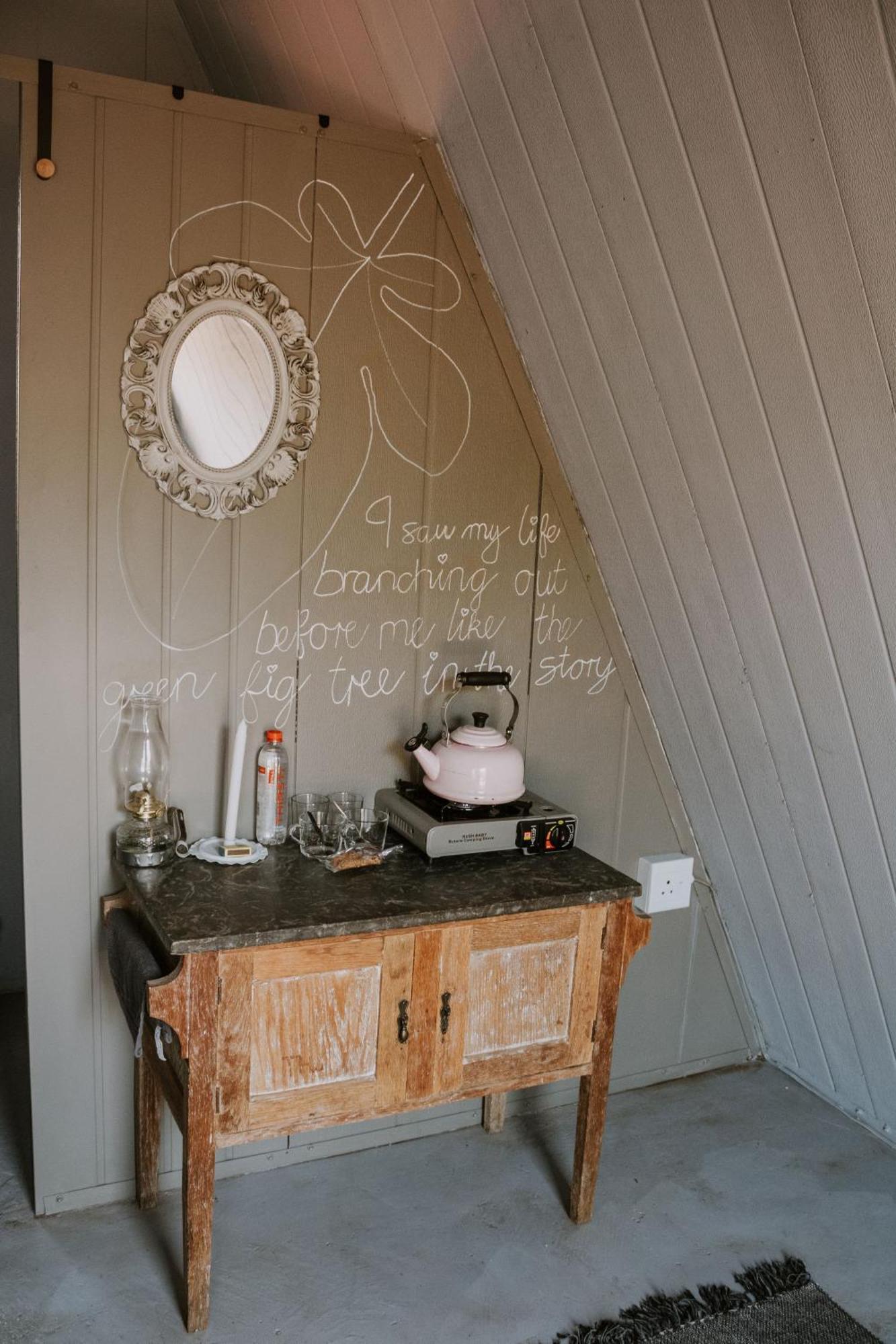 Tierpoort White Linen Guesthouse מראה חיצוני תמונה